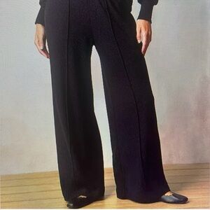 EUC ❤️LC Lauren Conrad❤️ Black Palazzo Pull on Pleated Pants Size M